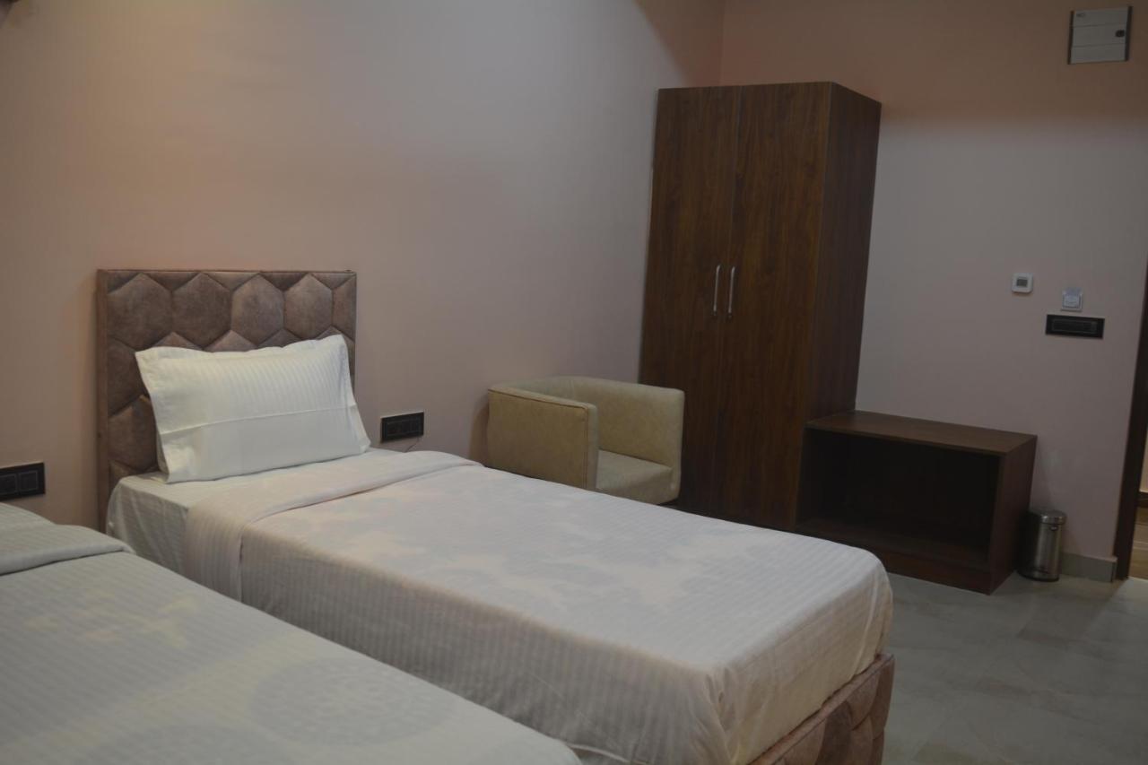 Maharaja Hotel & Banquet Darbhanga エクステリア 写真